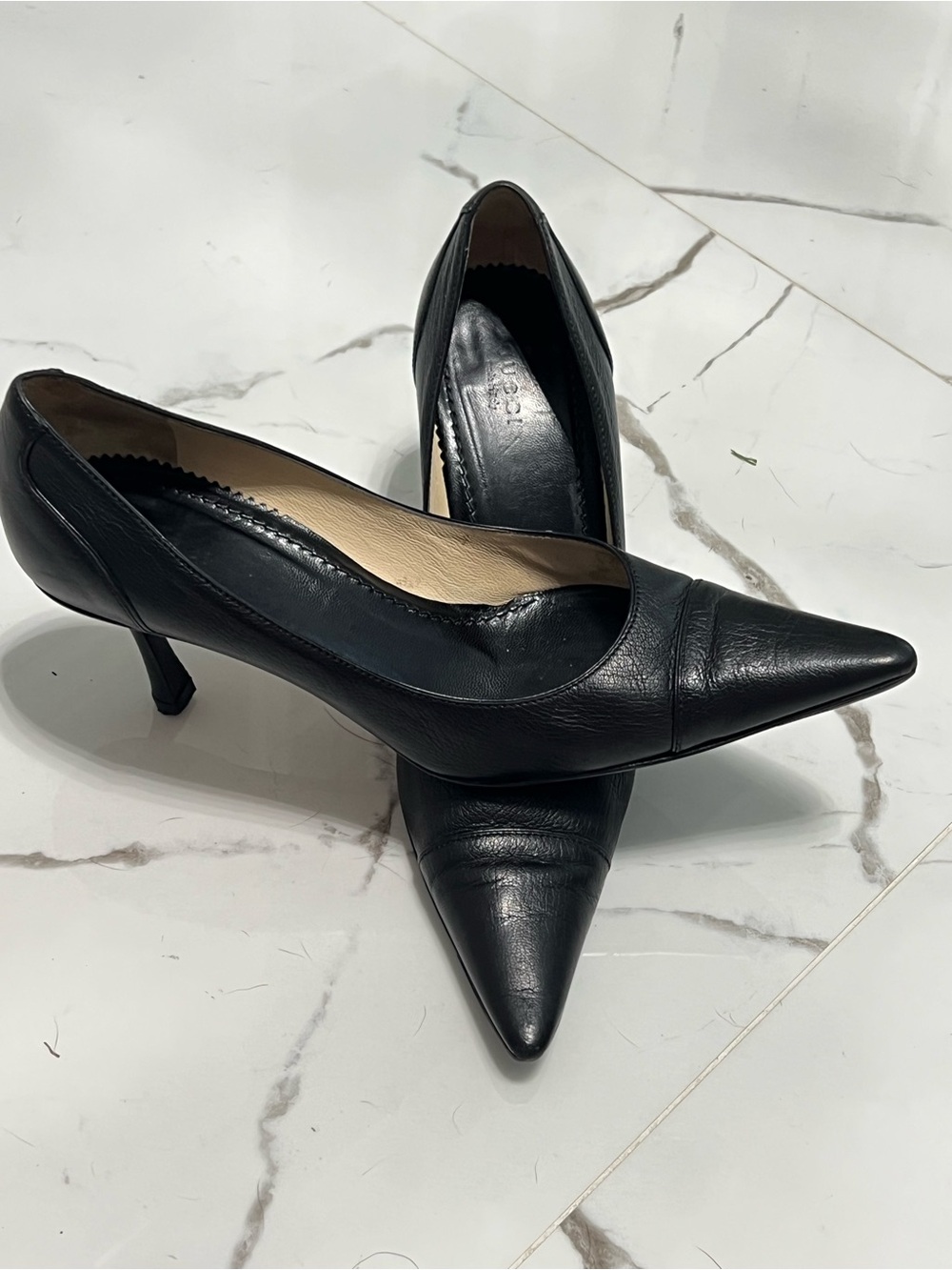 Vintage Gucci Black Leather Pointed Toe Pumps Heels – Made in Italy – Size 8B